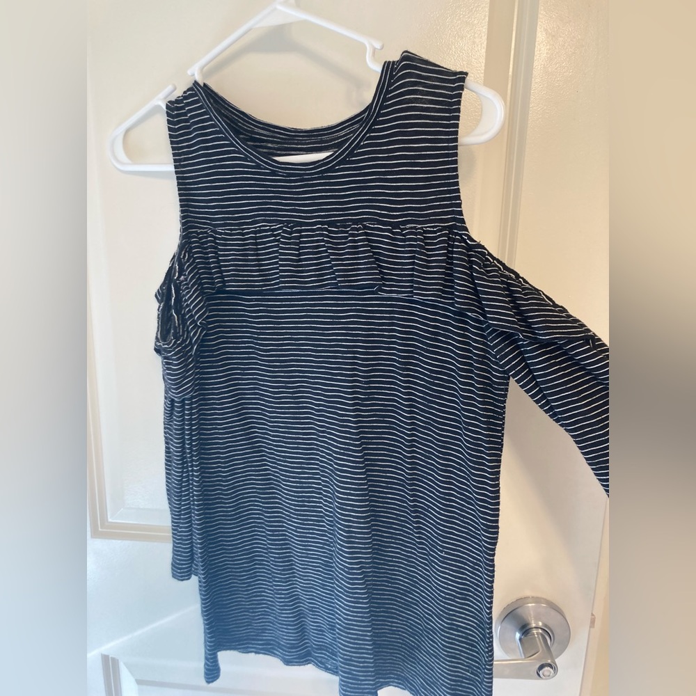 Loft Cold Shoulder Top